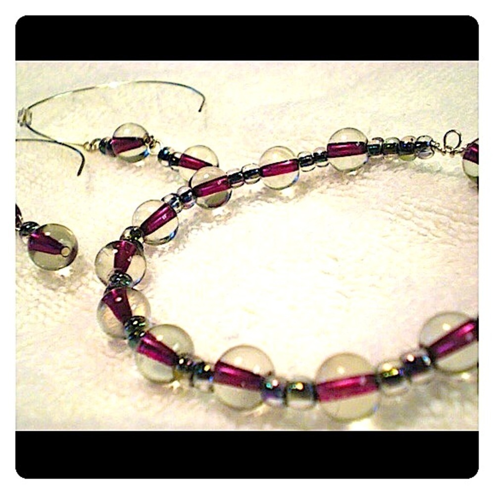 Handcrafted earring and bracelet set